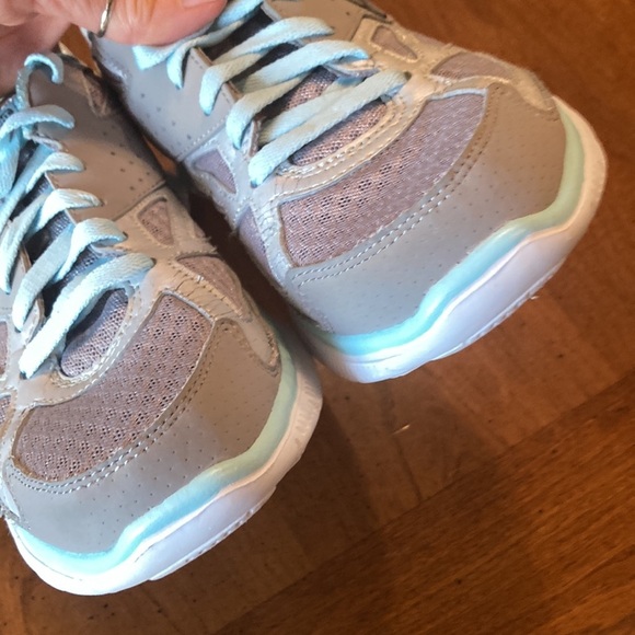 🔥4/$20 SKECHERS Womens Flex Sole Memory Foam Sneaker - size 6 - Picture 10 of 17